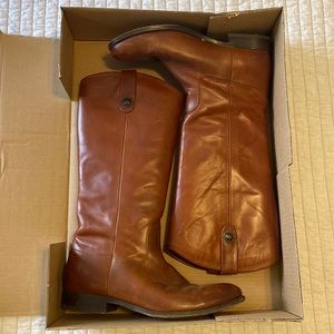 Melissa Button in Cognac Frye boots, size 11